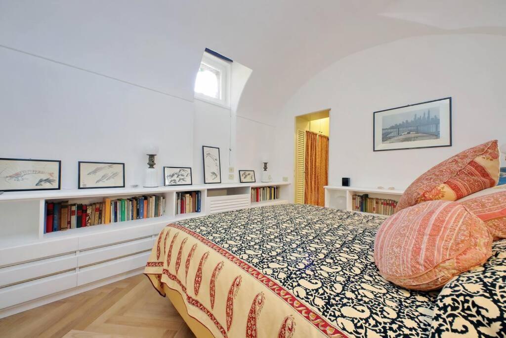 Apartment Pantheon With Private Terrace Rome