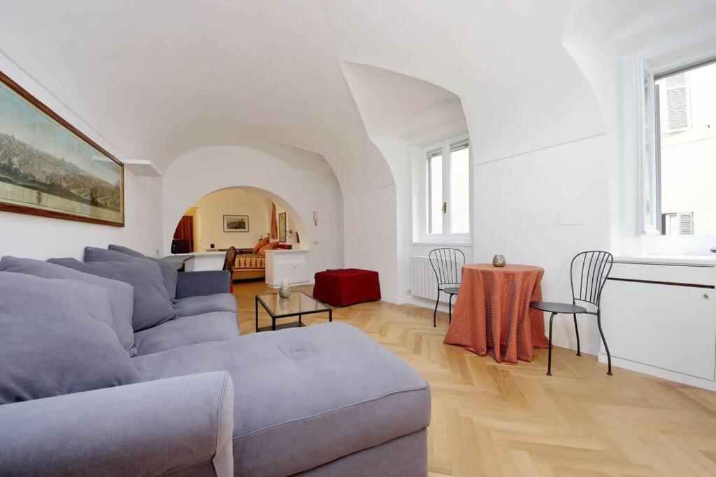 Apartment Pantheon With Private Terrace Rome