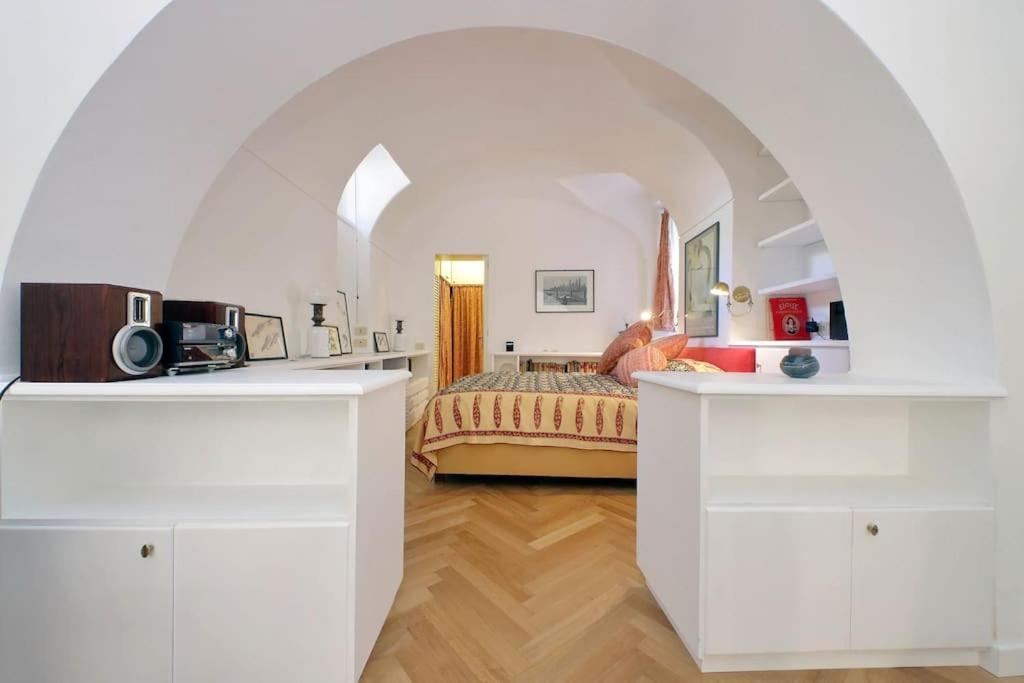 Pantheon With Private Terrace Apartment Rome