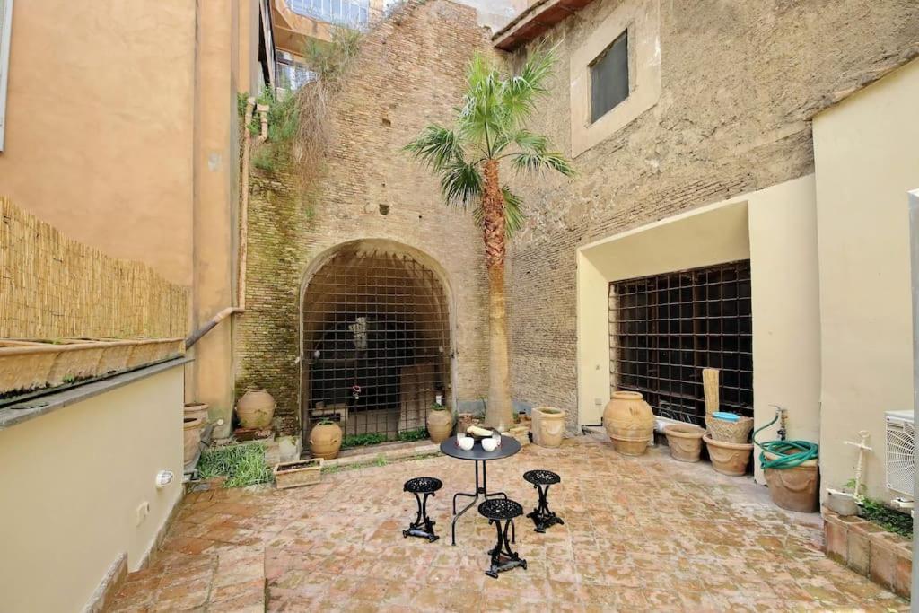 Pantheon With Private Terrace Rome
