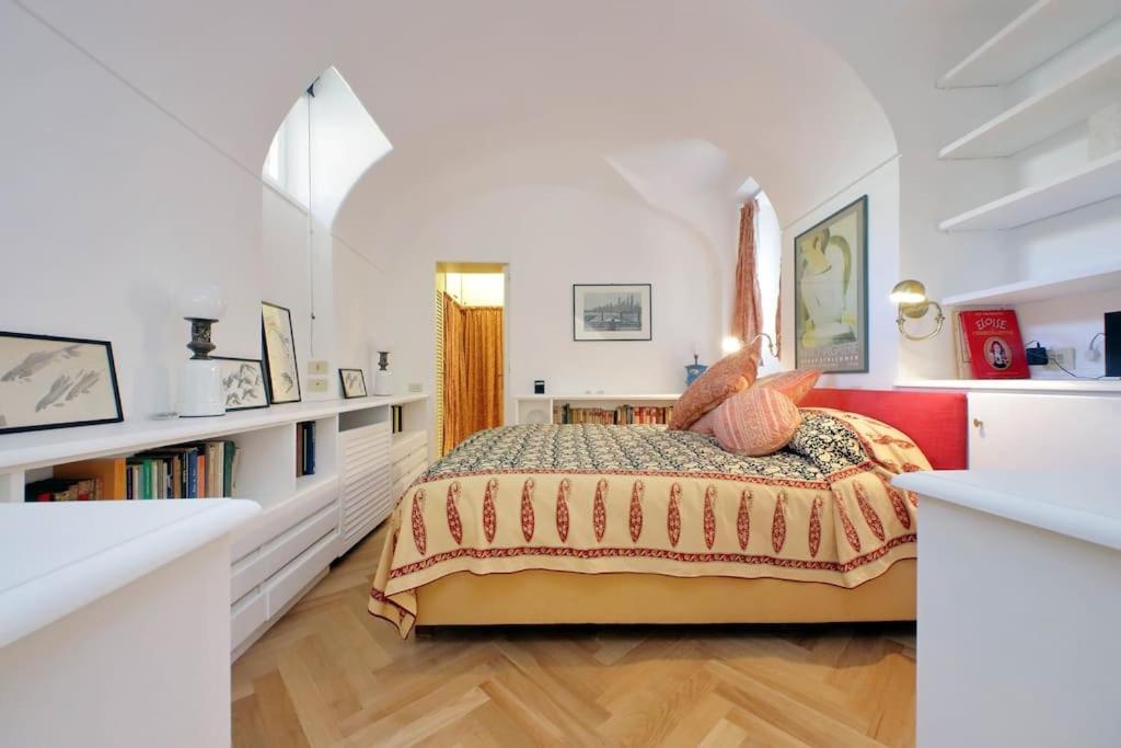 Pantheon With Private Terrace * Rome
