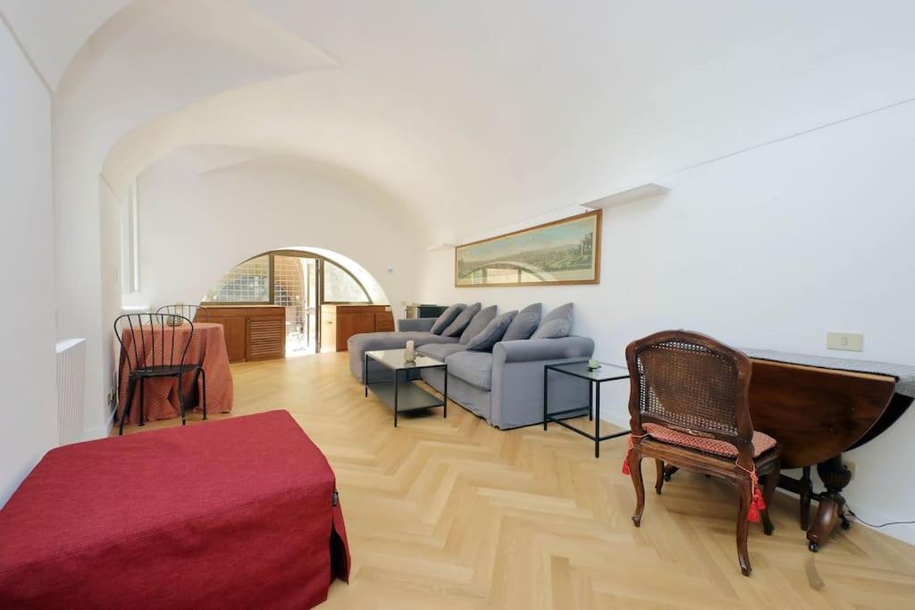 Apartment Pantheon With Private Terrace