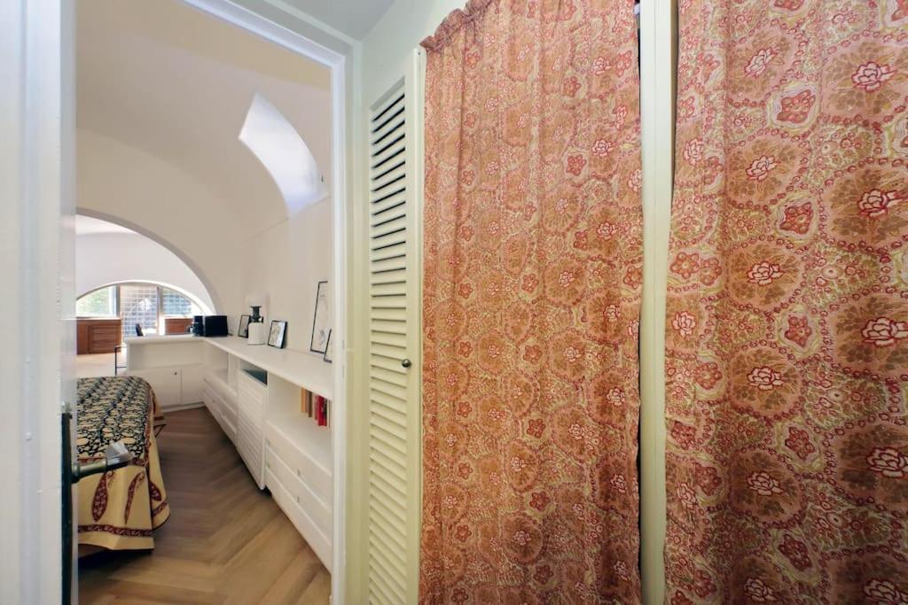 Pantheon With Private Terrace Rome