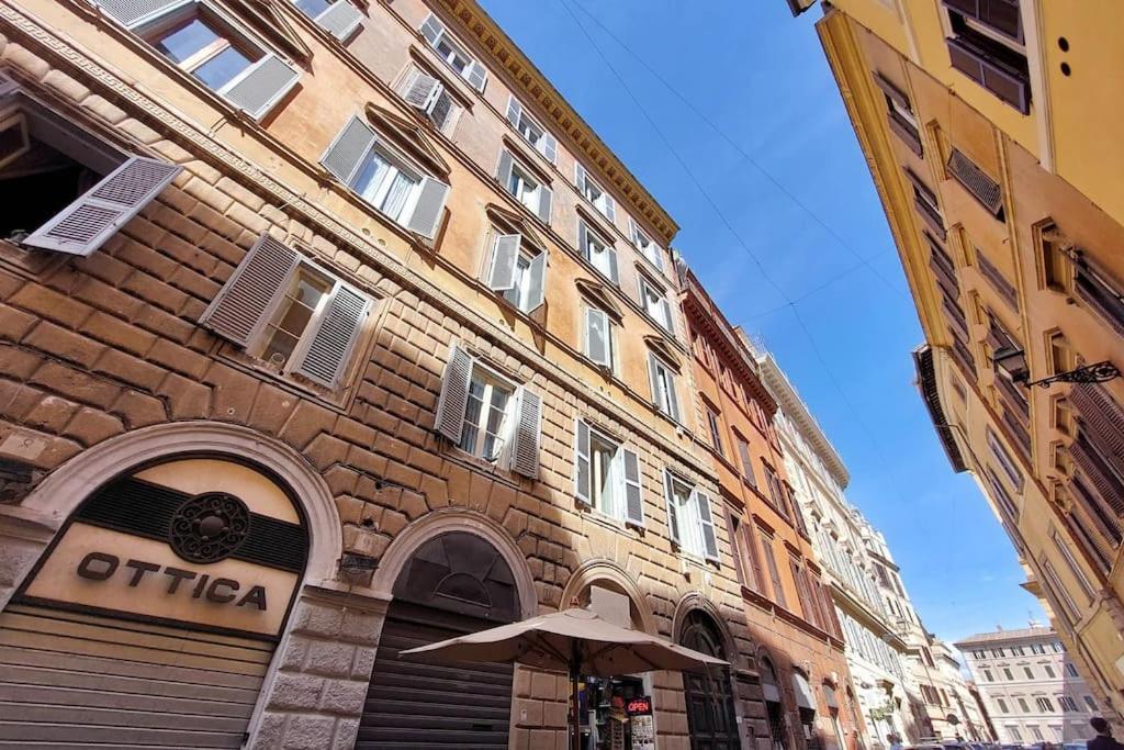 Pantheon With Private Terrace Apartment *